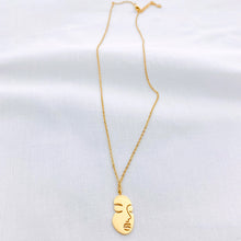 Carica l&#39;immagine nel visualizzatore di Gallery, FACE GOLD NECKLACE
