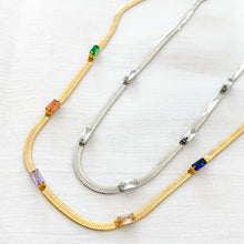 Carica l&#39;immagine nel visualizzatore di Gallery, COLLANA SNAKE con zirconi
